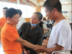 身份危机：亲子鉴定解散一家人之间的疑虑与困惑
