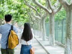 为证明清白，女子带着男友主动申请产前亲子鉴定